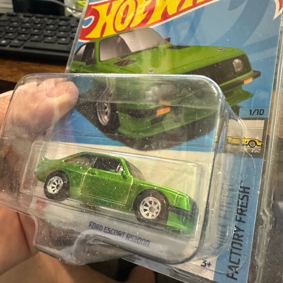 Hot Wheels Honda Escort R52000 Super Treasure Hunt STH With Protector - Picture 4 of 8